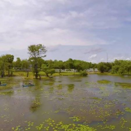 Grand Tamarind Lake Kataragama Exteriör bild